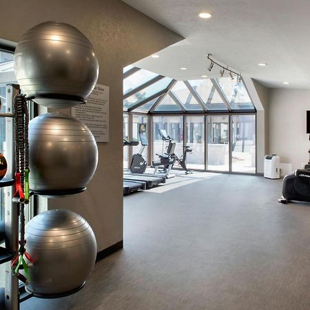 Courtyard By Marriott Rye Hotel Bagian luar foto