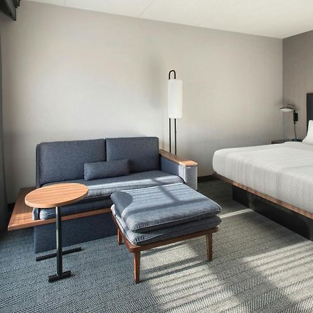 Courtyard By Marriott Rye Hotel Bagian luar foto