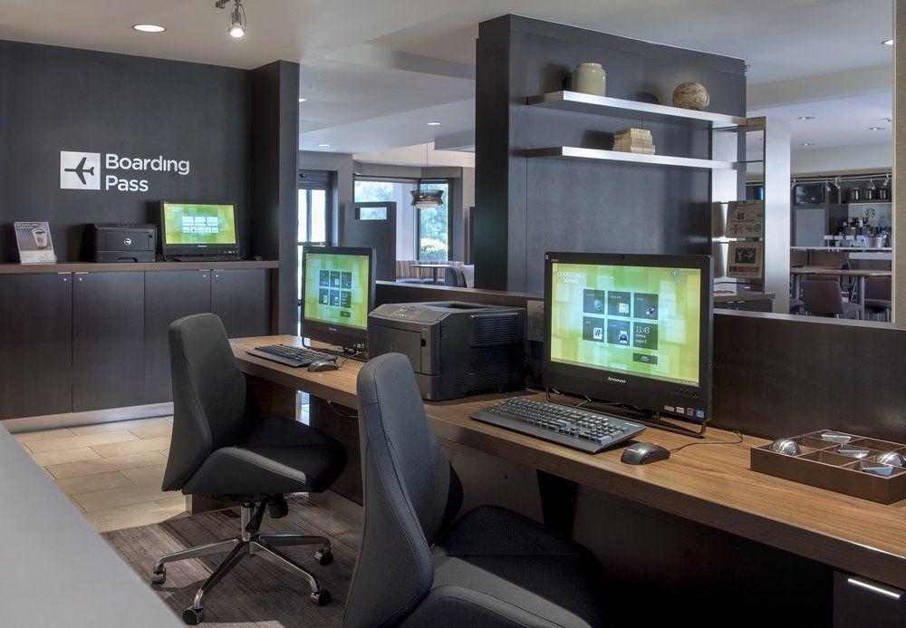 Courtyard By Marriott Rye Hotel Bagian luar foto