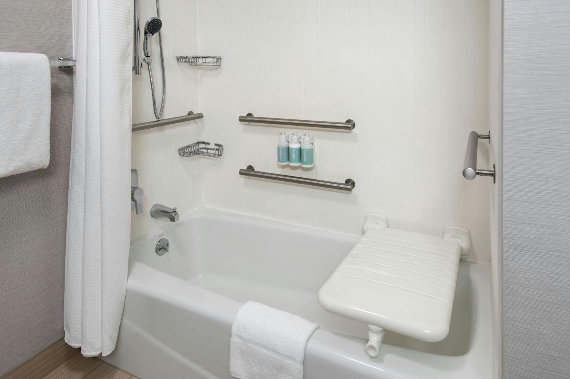 Courtyard By Marriott Rye Hotel Bagian luar foto