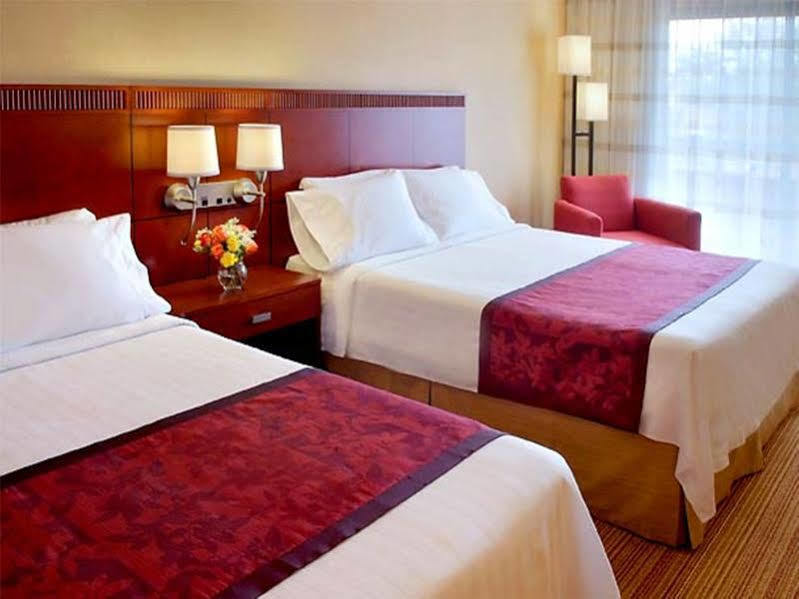 Courtyard By Marriott Rye Hotel Bagian luar foto
